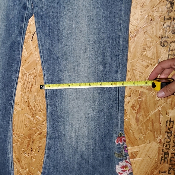 Floral Flare Jeans - Picture 10 of 14